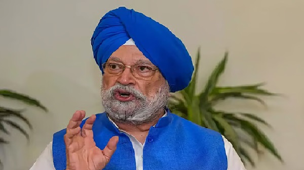 संसद से सड़क तक हंगामा: जेफरी एपस्टीन के साथ मुलाकातों पर हरदीप पुरी की सफाई, कूटनीतिक शिष्टाचार या कुछ और?